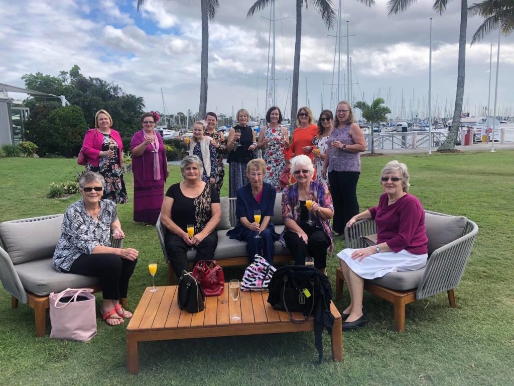 brisbane-breast-cancer-survivor-dragon-boat-racing-club-fundraising-event