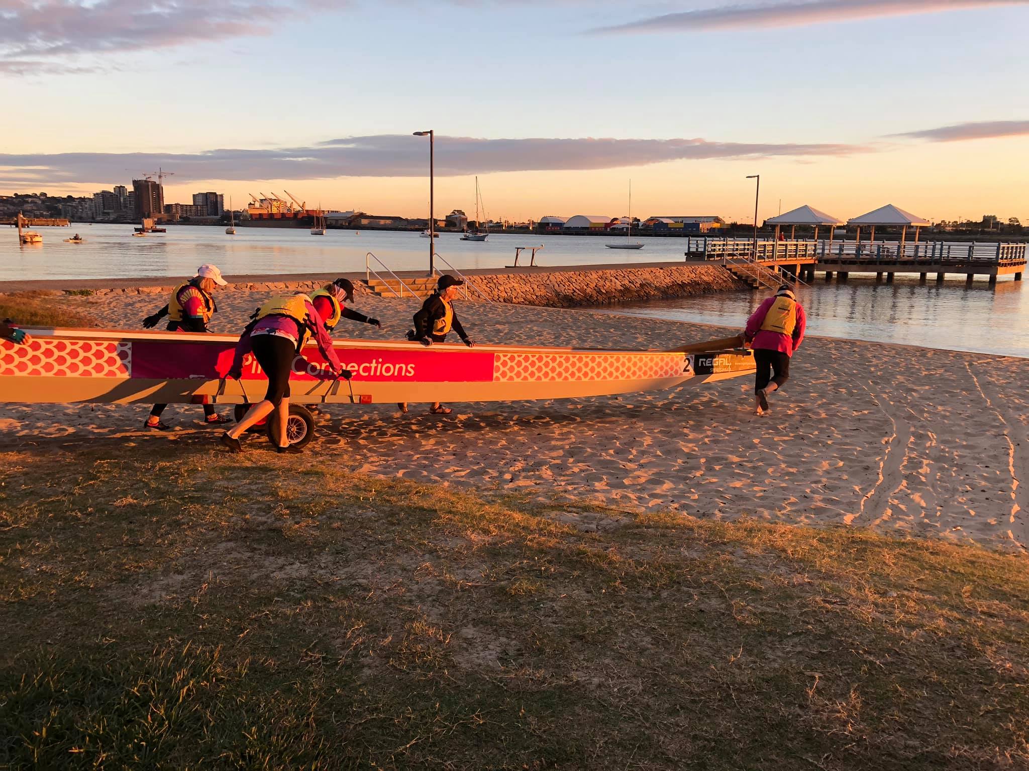 dragon-boat-paddling-brisbane-get-fit-after-breast-cancer